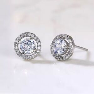 Elegant Silver Stud Earrings new